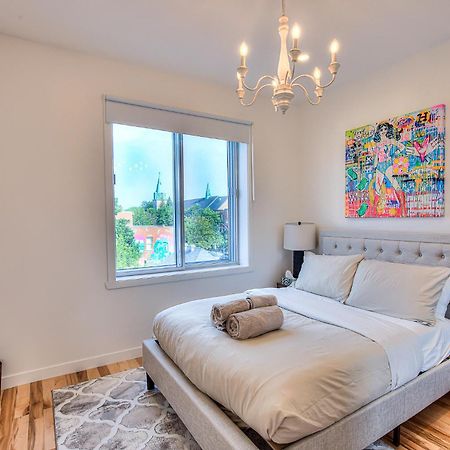 Appartamento Charm & Luxury Vacation Headquarters To Downtown! Montréal Esterno foto