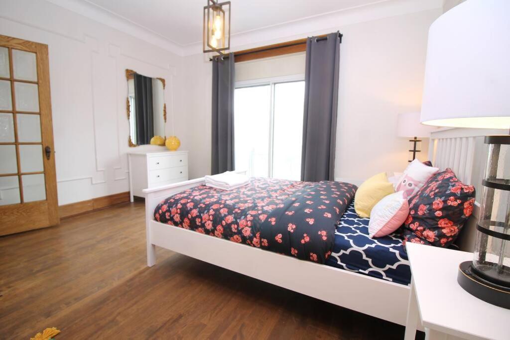 Appartamento Charm & Luxury Vacation Headquarters To Downtown! Montréal Esterno foto