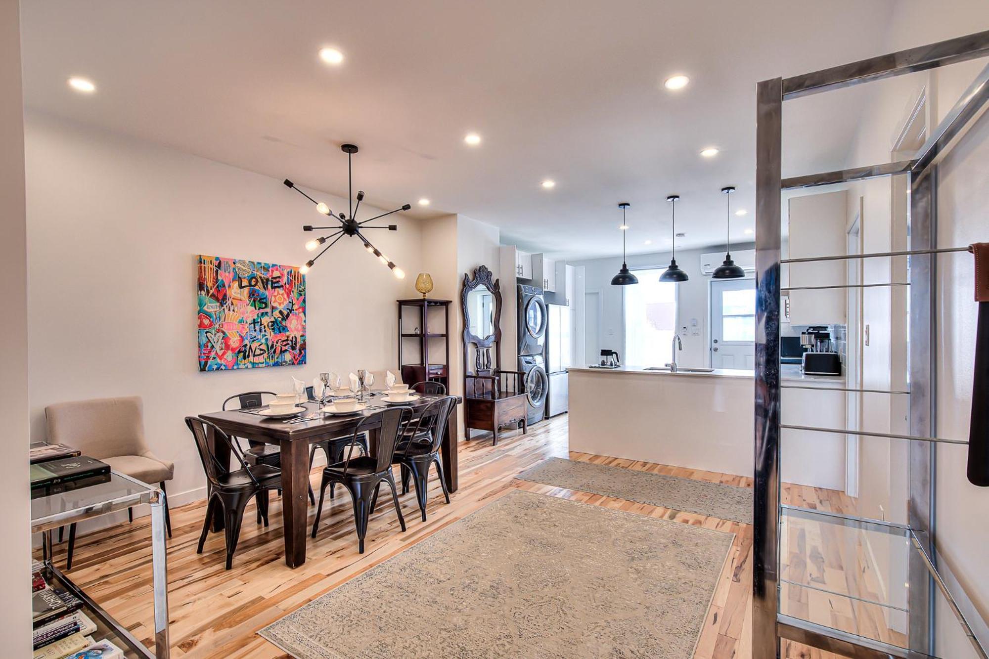 Appartamento Charm & Luxury Vacation Headquarters To Downtown! Montréal Esterno foto
