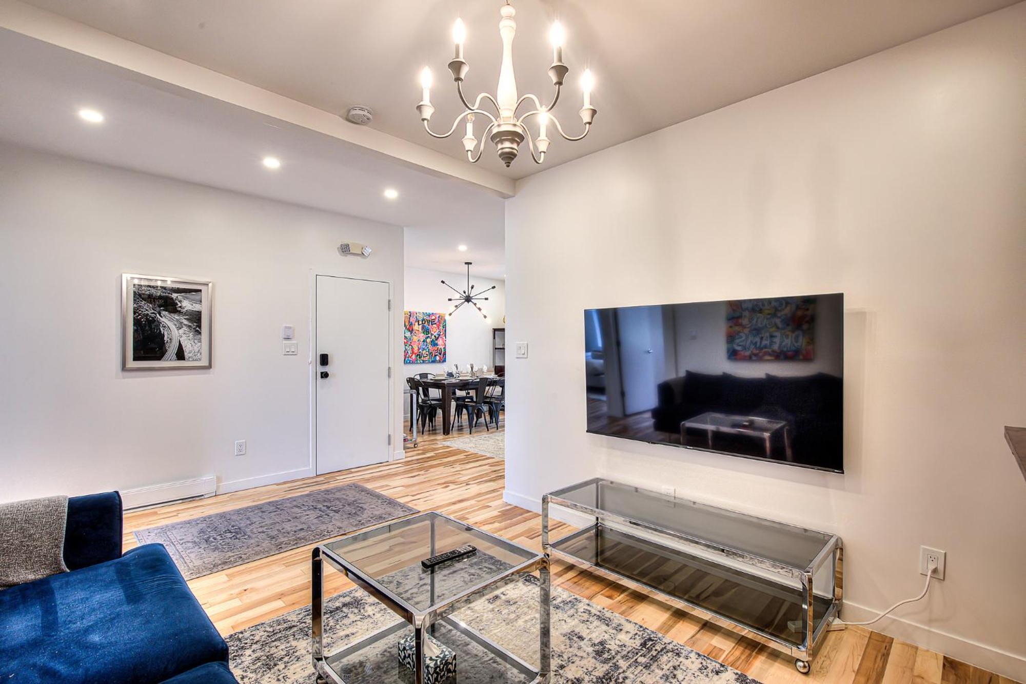 Appartamento Charm & Luxury Vacation Headquarters To Downtown! Montréal Esterno foto