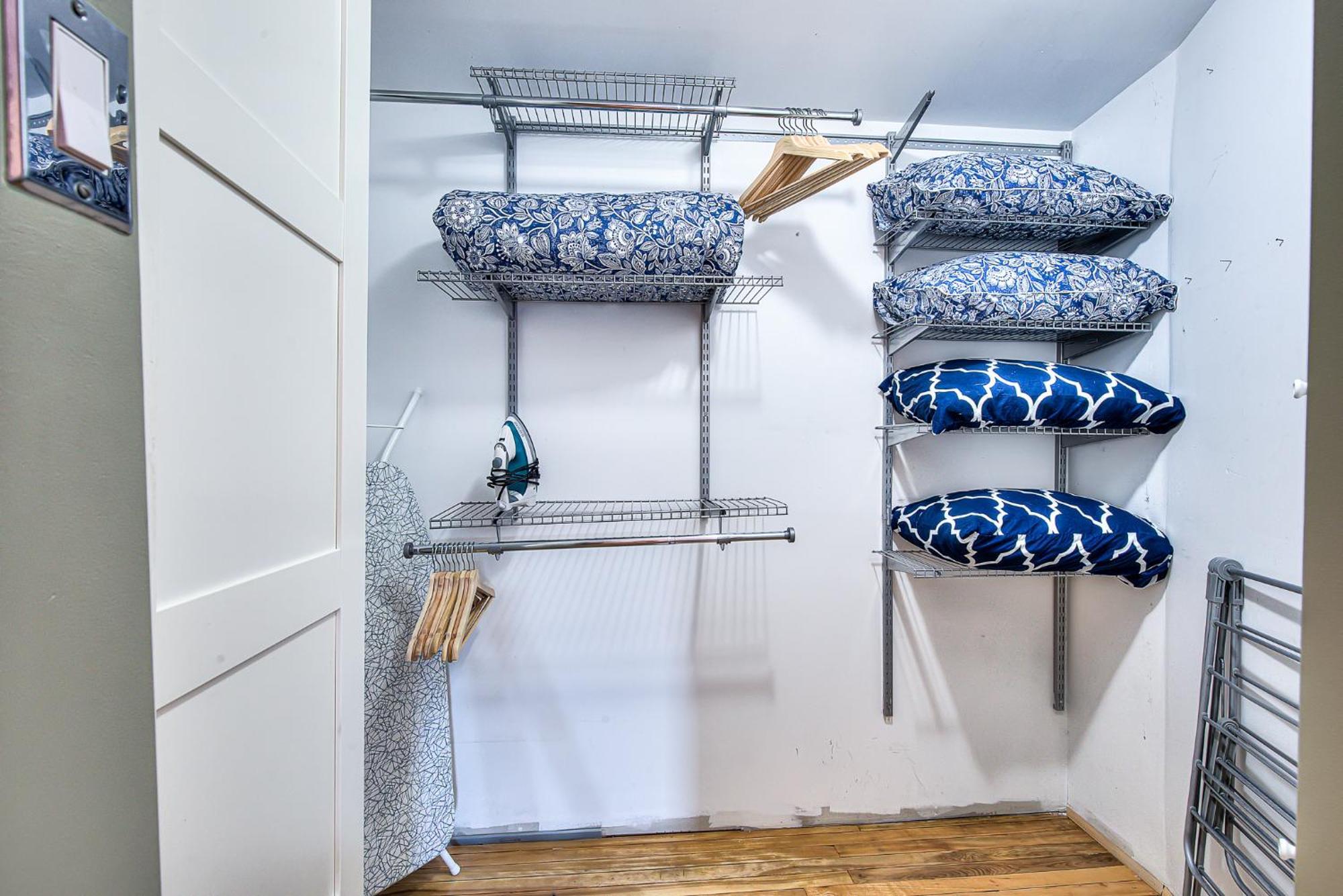 Appartamento Charm & Luxury Vacation Headquarters To Downtown! Montréal Esterno foto