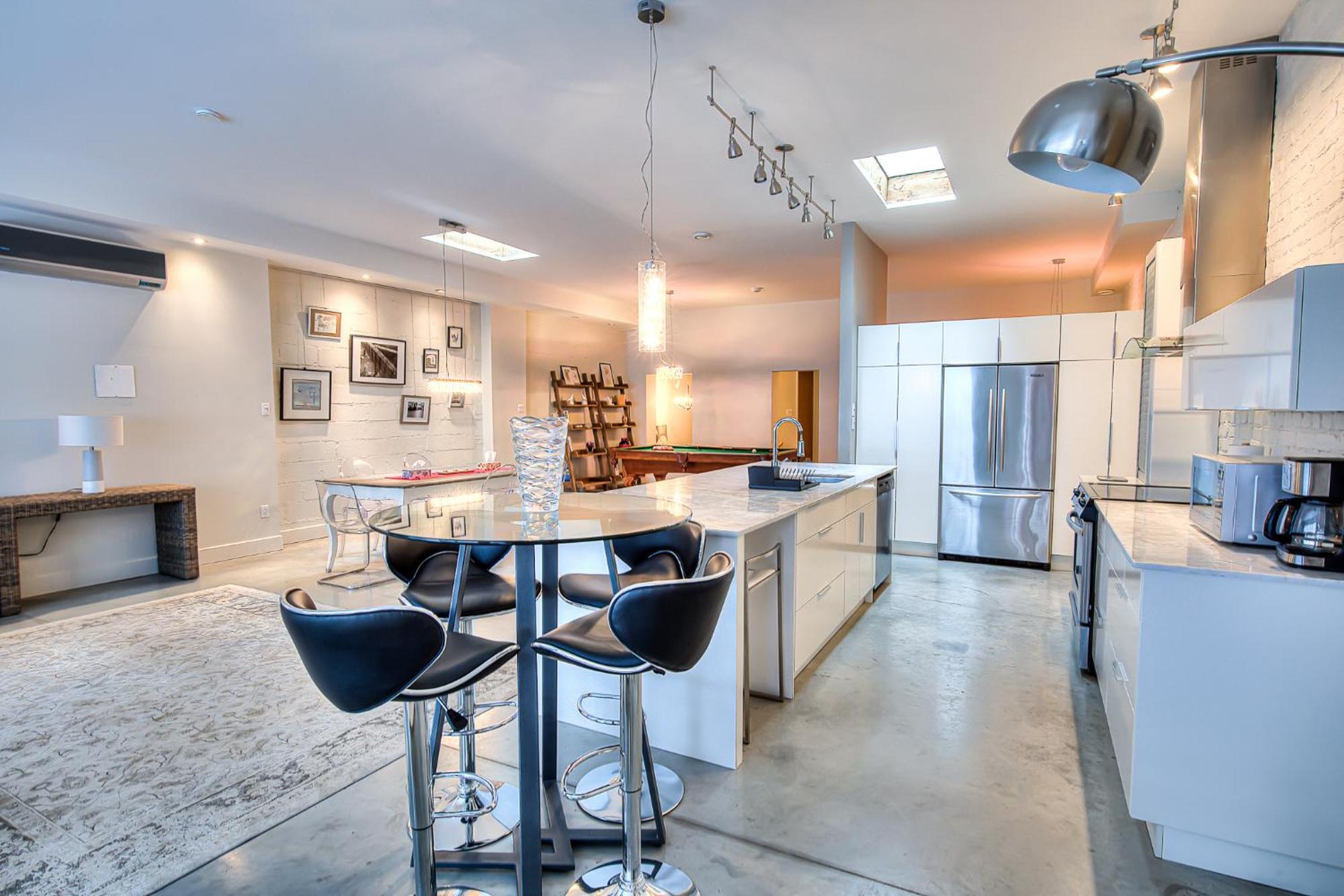 Appartamento Charm & Luxury Vacation Headquarters To Downtown! Montréal Esterno foto