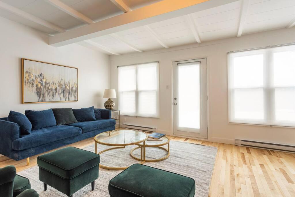 Appartamento Charm & Luxury Vacation Headquarters To Downtown! Montréal Esterno foto