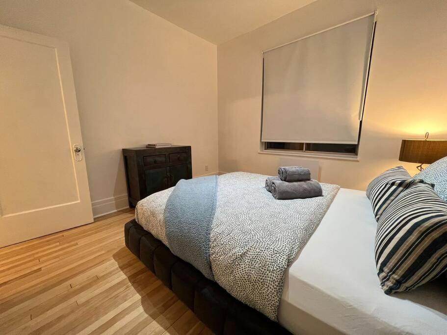Appartamento Charm & Luxury Vacation Headquarters To Downtown! Montréal Esterno foto